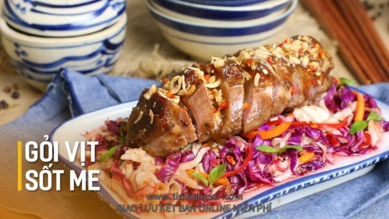 Gỏi vịt sốt me