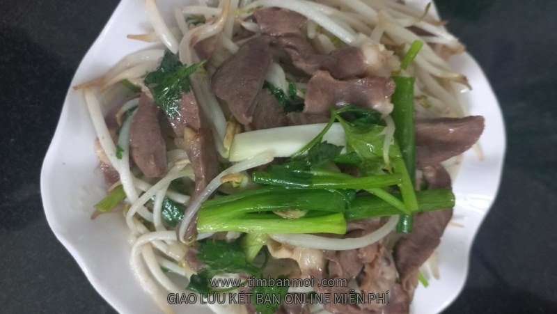 Tim heo xào giá đỗ