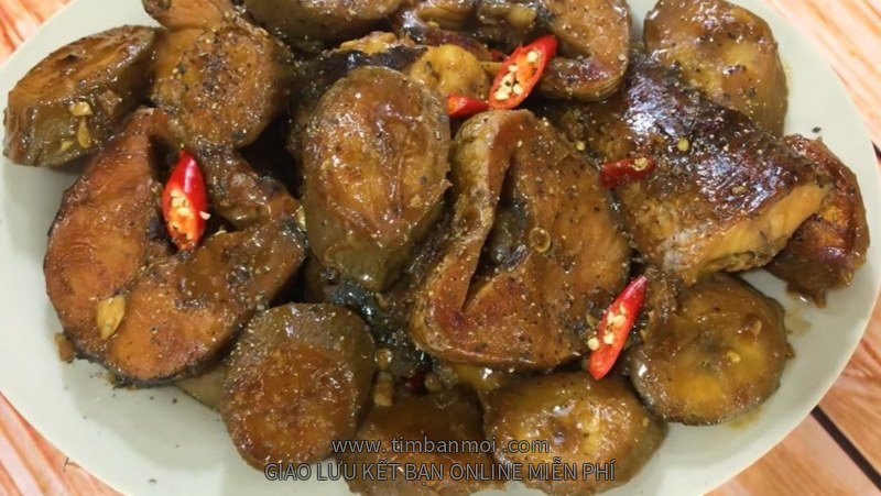 2 cách làm cá lóc kho chuối xanh