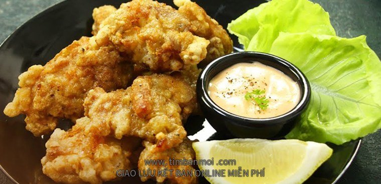 Gà chiên sốt phô mai và sốt mè