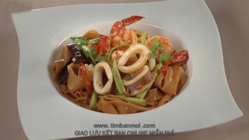 Bánh đa xào hải sản