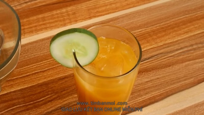 Nước ép dưa leo cà rốt