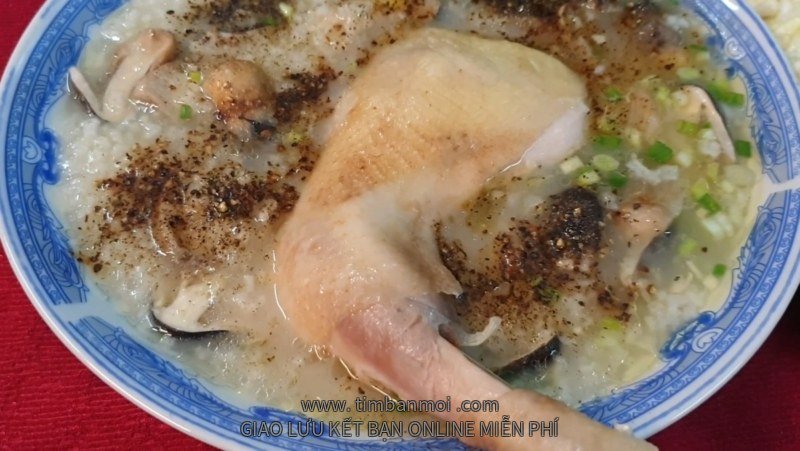 Cháo gà nấm