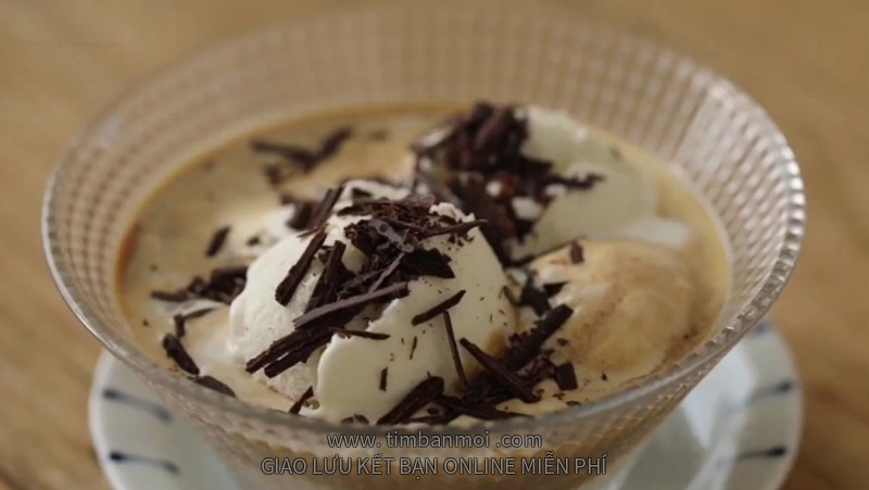 Affogato - cà phê kem tươi
