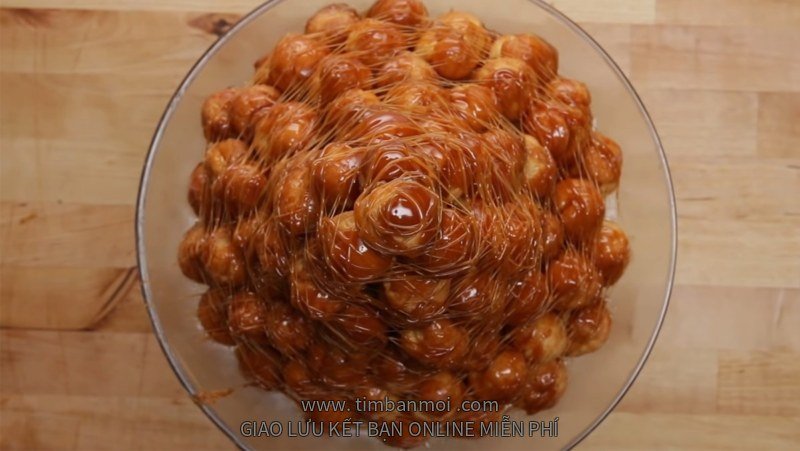 Bánh Croquembouche