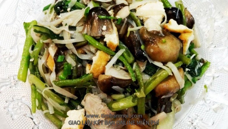 Bánh đa xào chay