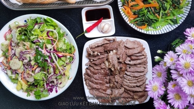 Bò nướng sốt tiêu đen