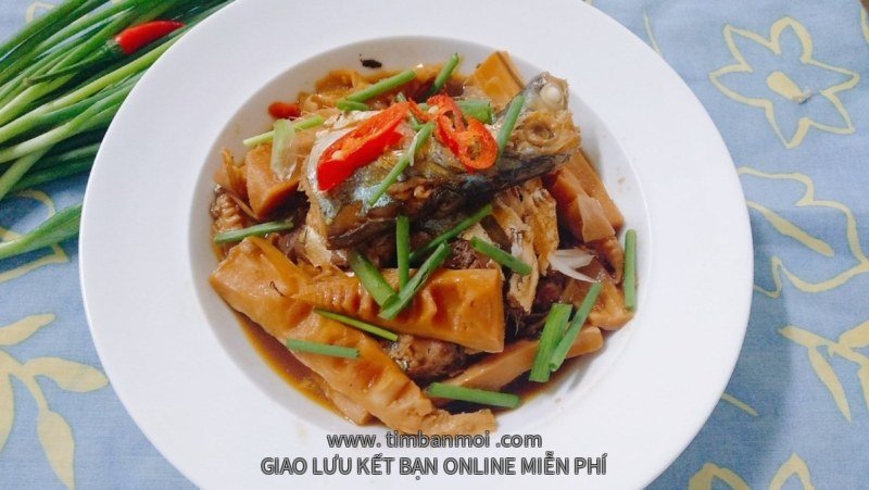 Cá bạc má kho măng