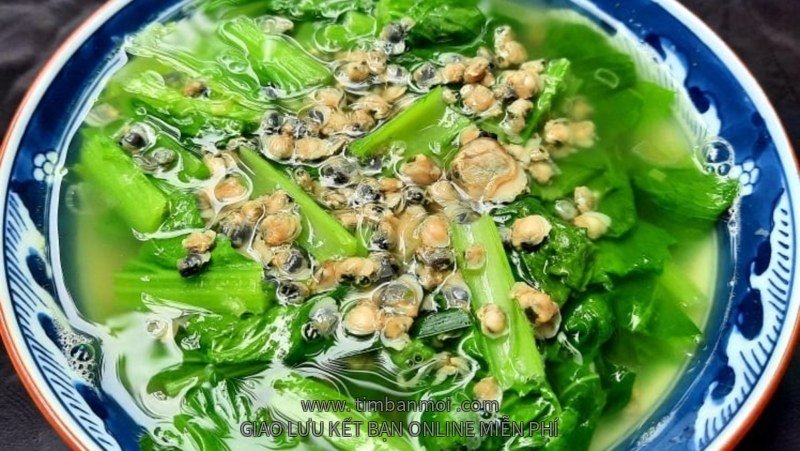 Canh hến nấu cải