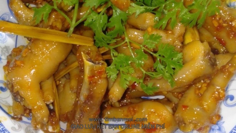 Chân gà sốt tỏi ớt