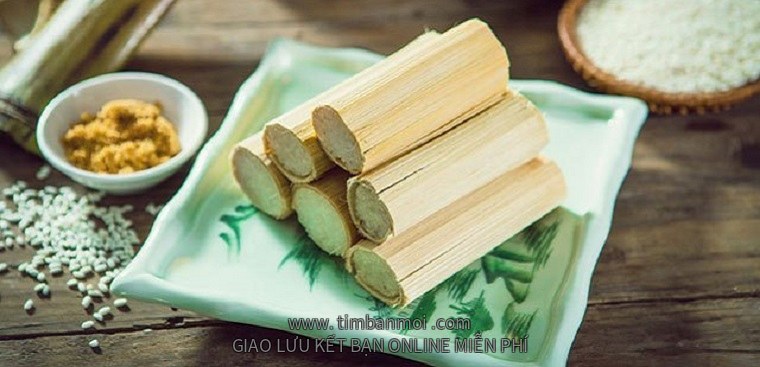 Cơm lam ống tre