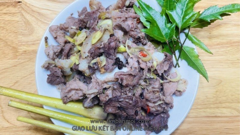 Thịt nai hấp sả