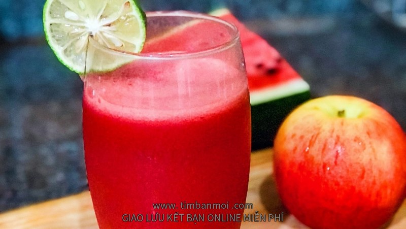Nước ép dưa hấu táo