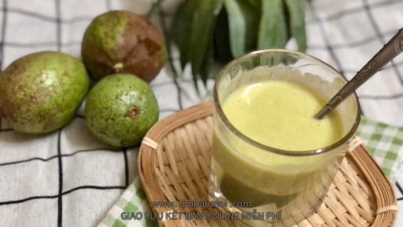 Nước ép ổi dứa