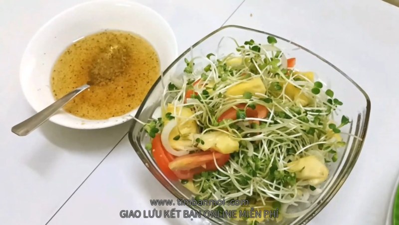 Rau mầm trộn dầu giấm