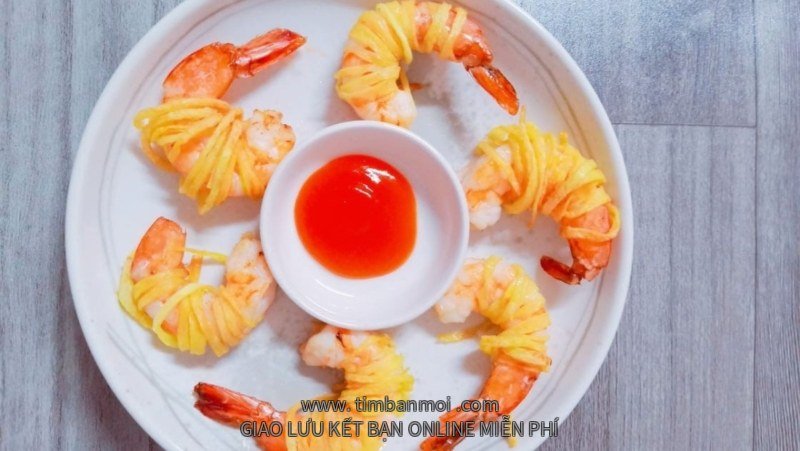 Tôm cuộn khoai tây chiên bằng nồi chiên không dầu