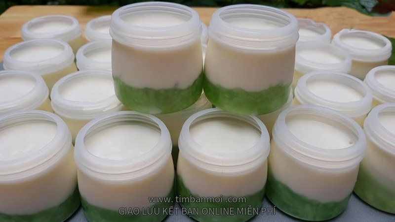 Cách làm sữa chua cốm xanh