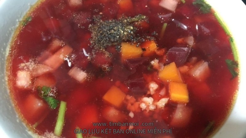 Canh củ dền nấu tôm tươi