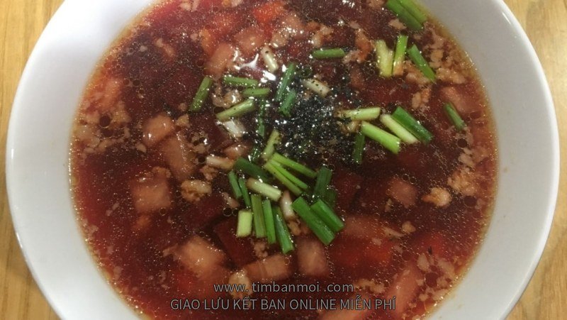 Canh củ dền thịt băm