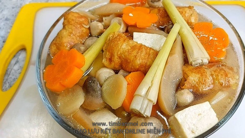 Canh gà hầm sả chay