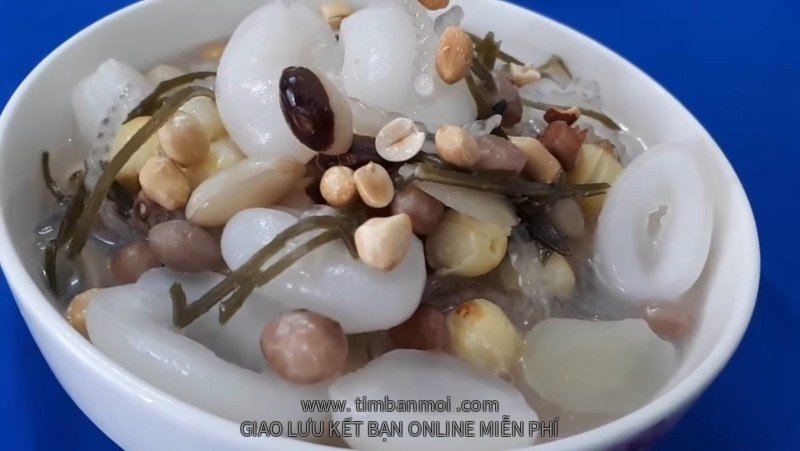 Chè dừa nước