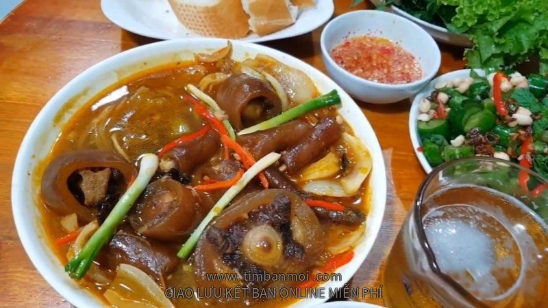 Đuôi bò hầm bia
