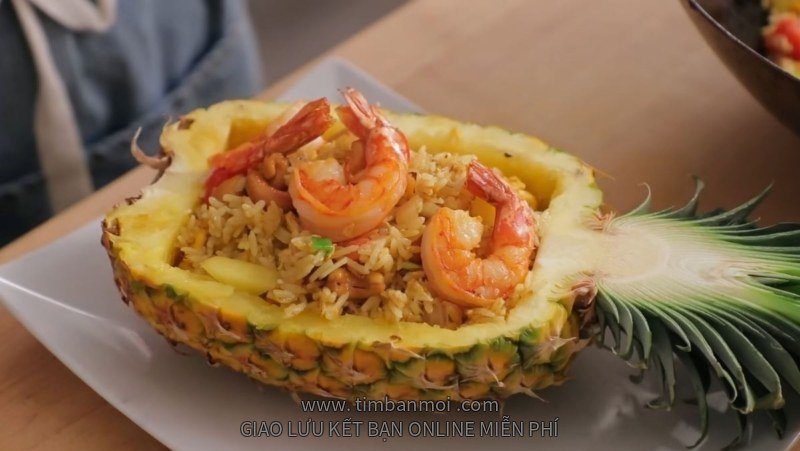 Cách làm cơm chiên Thái Lan