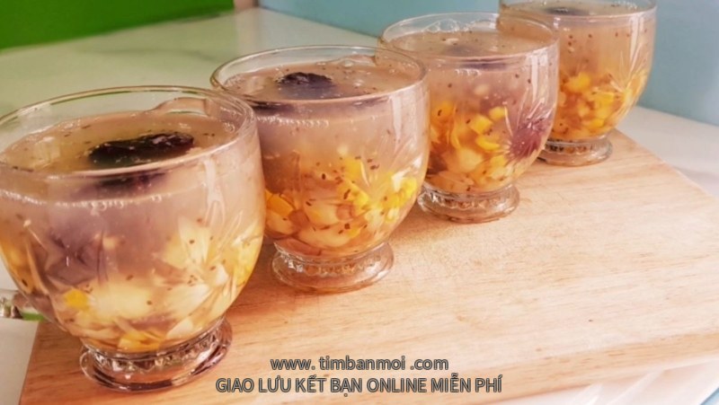 Cách nấu chè hạt sen thập cẩm