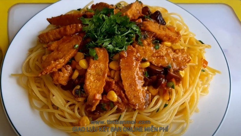 Mì xào bò chay
