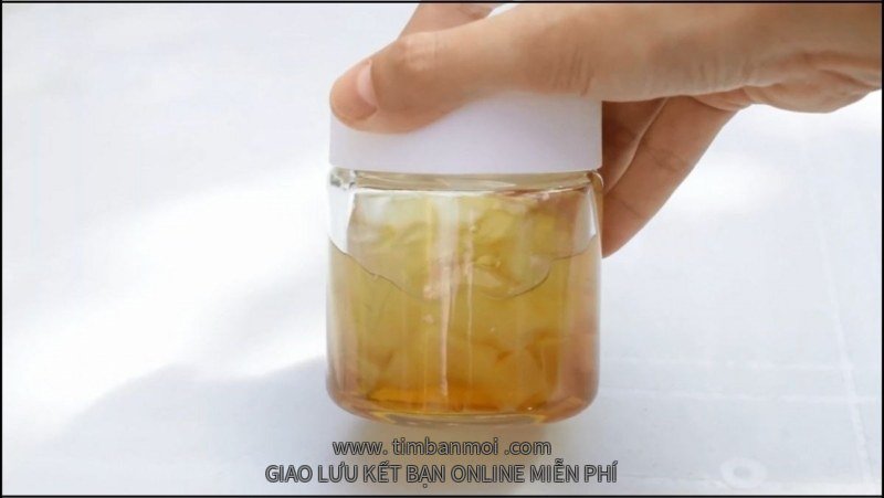 Nha đam ngâm mạt ong