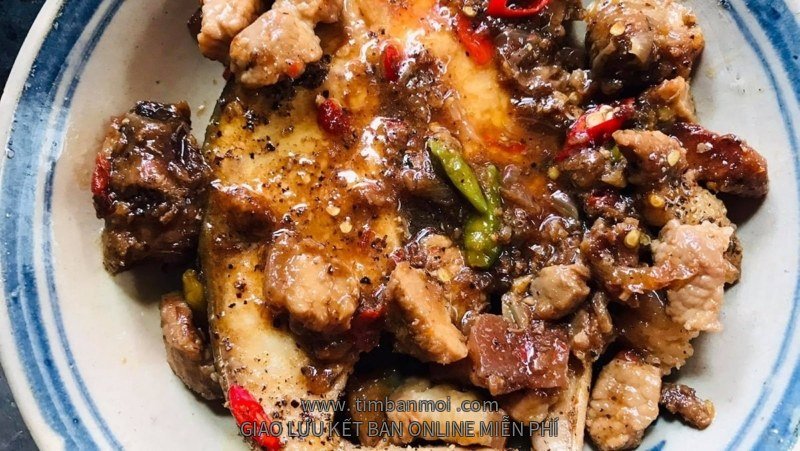 Cá bớp kho thịt ba chỉ