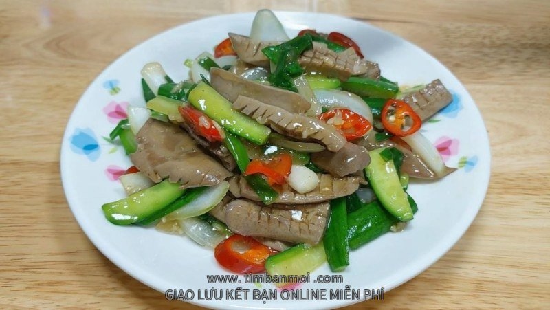 Cách làm món cật heo xào dưa leo