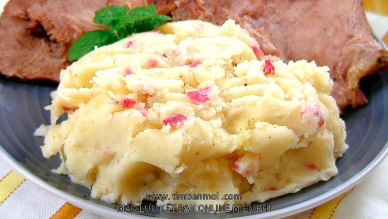 Khoai tây nghiền trộn thịt