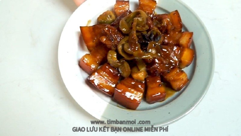 Thịt kho sấu