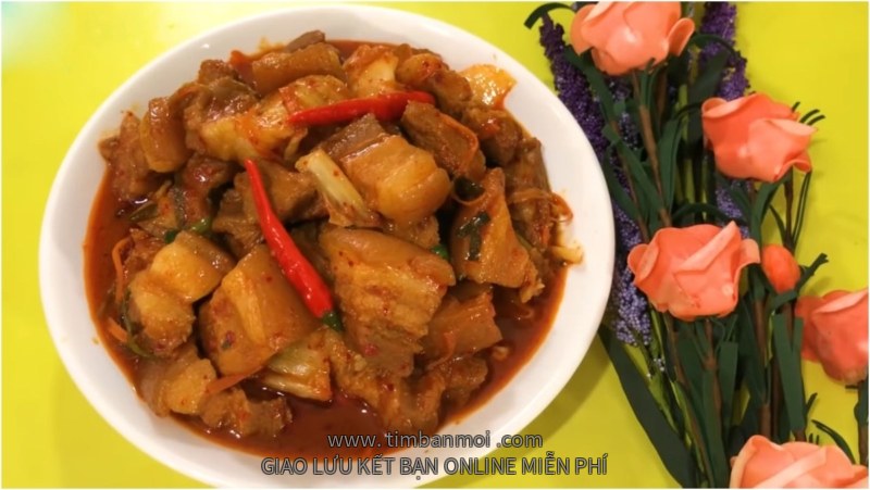 2 cách làm thịt kho kim chi