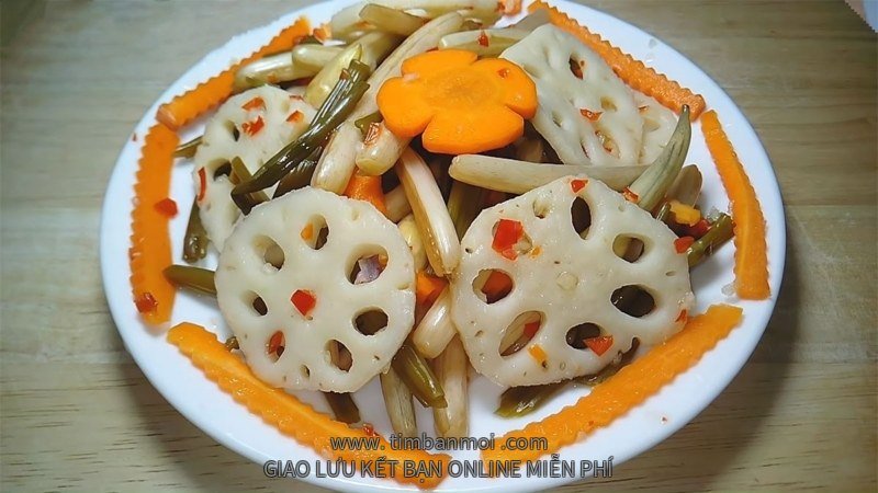 Kim chi củ sen
