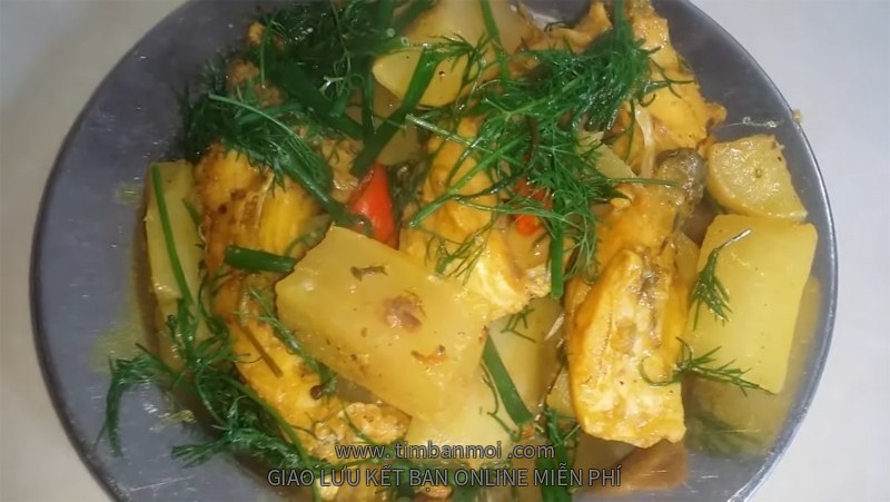 Cá chép kho củ cải trắng