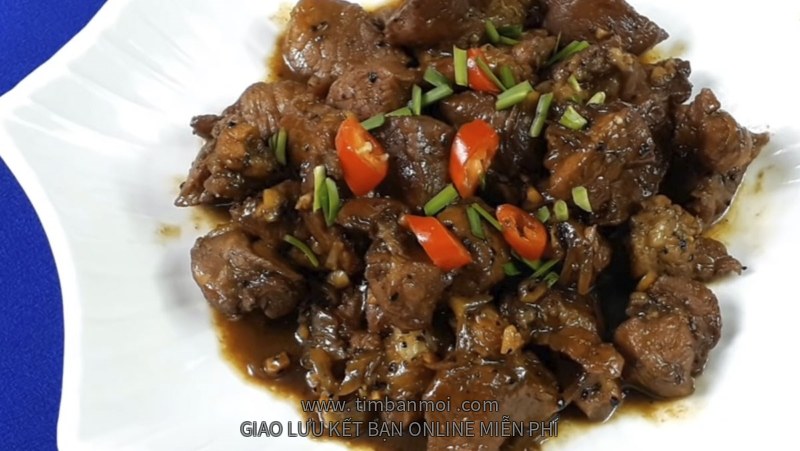 Thịt nạc kho tiêu