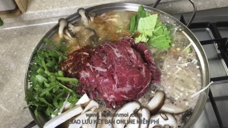 Lẩu bò nấm