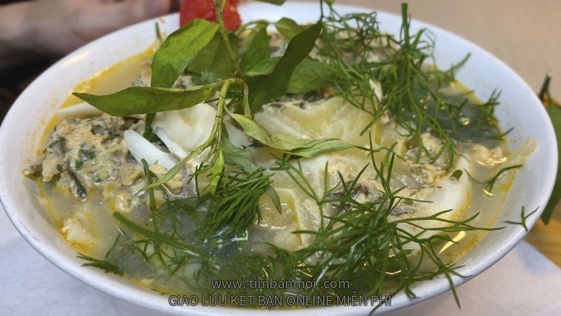 Canh rươi măng