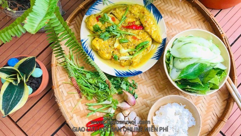 Cá nhám kho nghệ