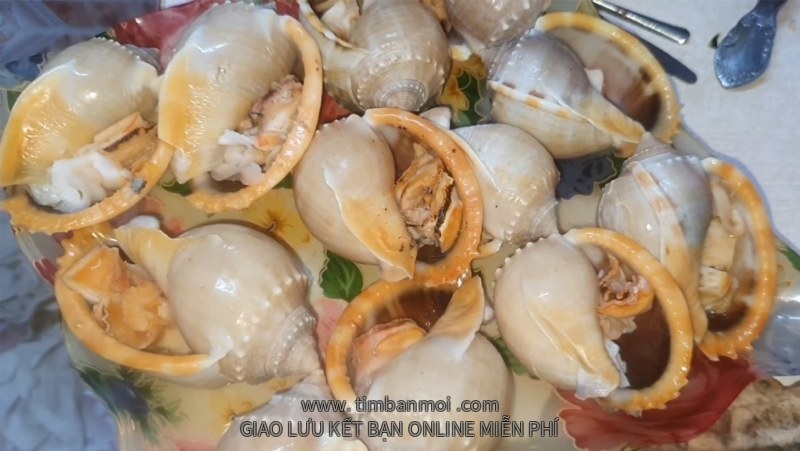 Ốc tỏi nướng nước mắm