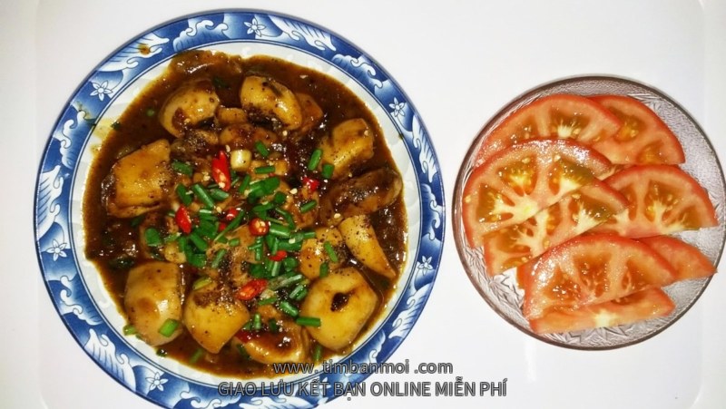 Trứng cá ngừ kho tộ